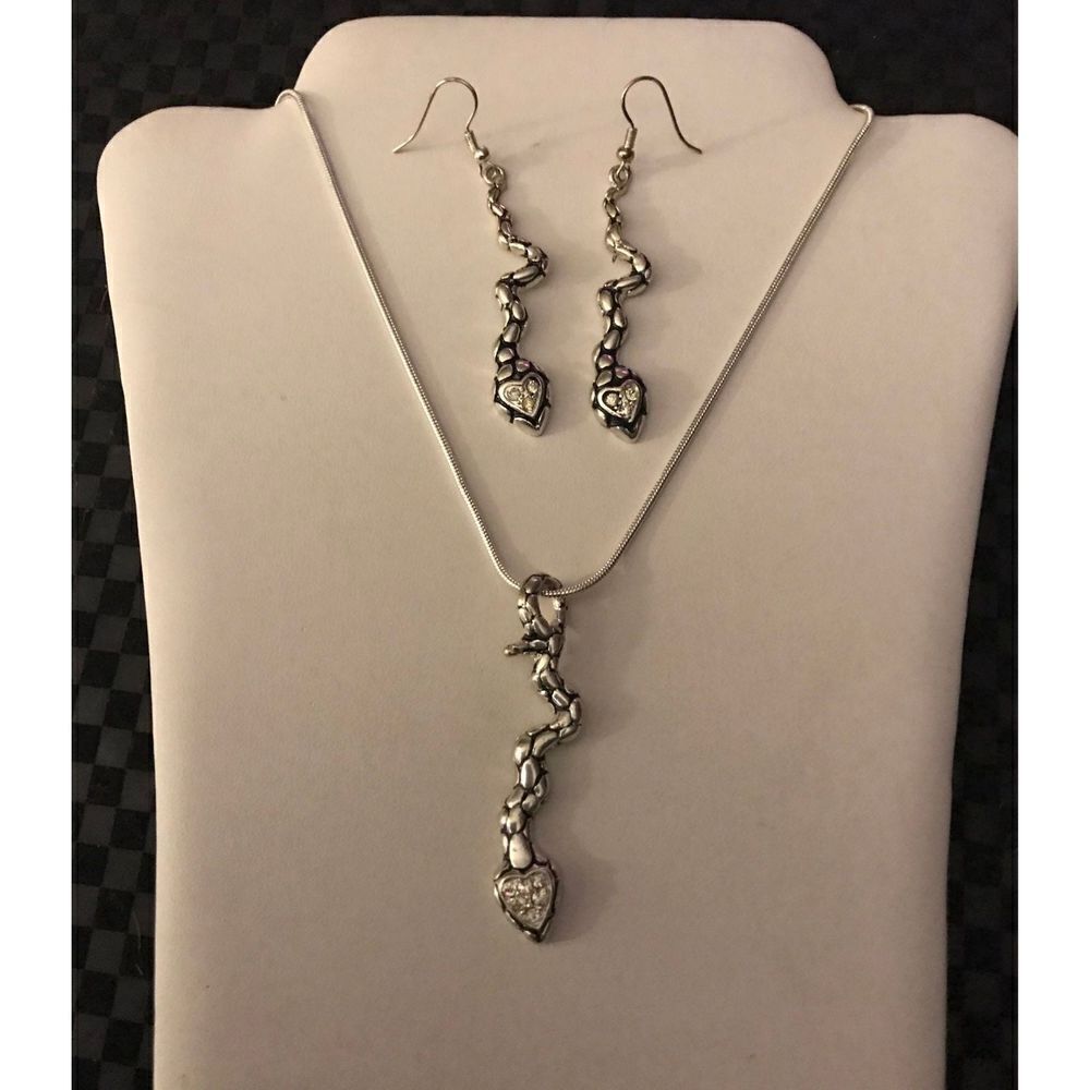 Silver Cobblestone Snake Necklace Set
